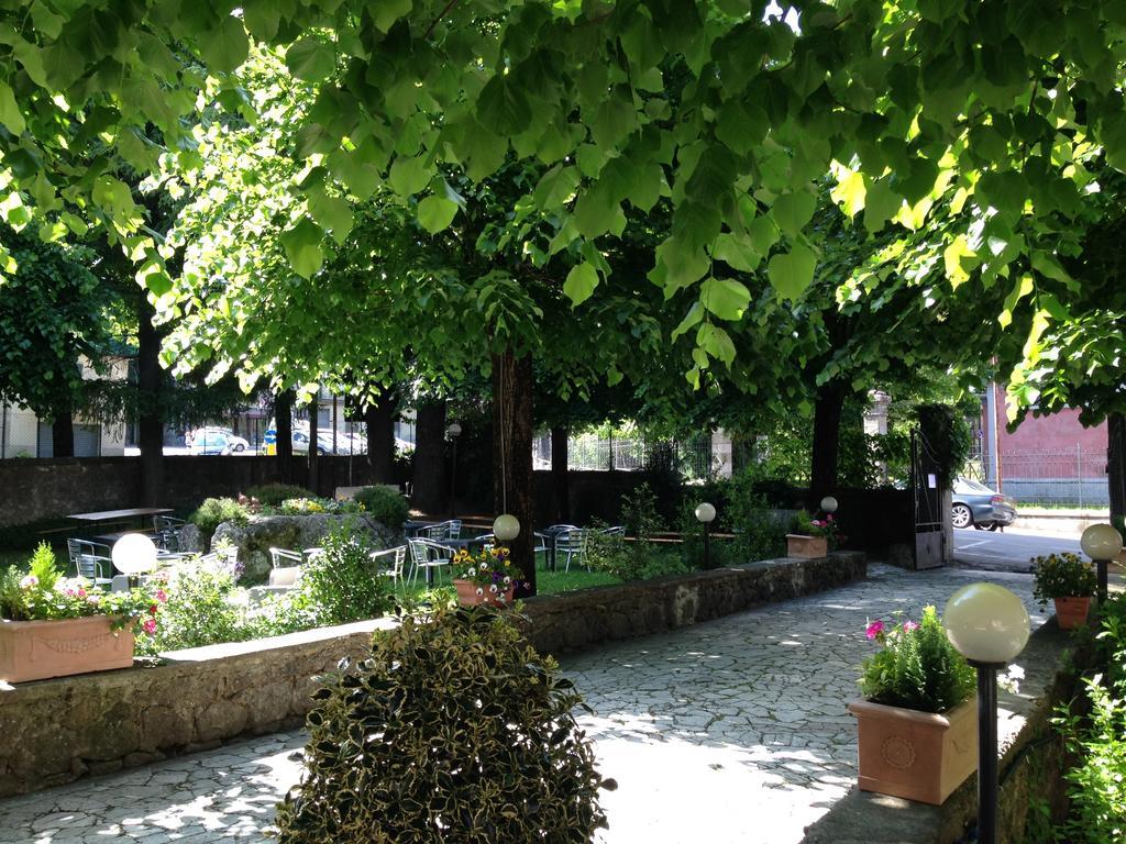 Hotel Fabbrini Abbadia San Salvator Exterior photo