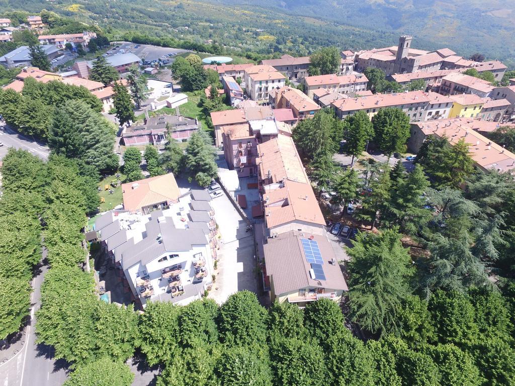 Hotel Fabbrini Abbadia San Salvator Exterior photo